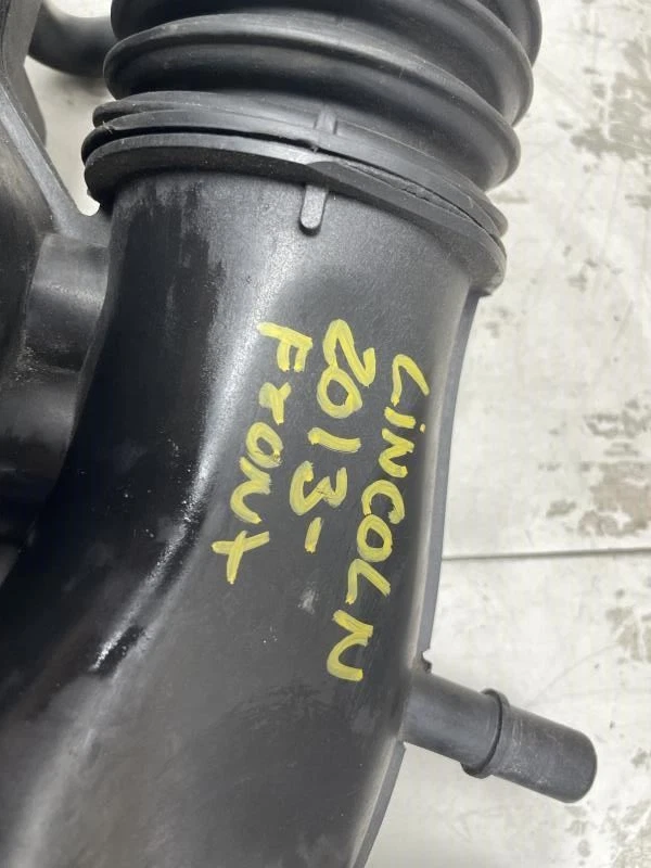 Lincoln MKS 2013 3,7 L filtro de aire admisión resonador conducto fabricante de equipos originales+  Foto 3 de 4