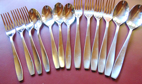 13 pc set Cambridge Silver Madison Stainless Flatware Spoons Forks - Picture 2 of 6