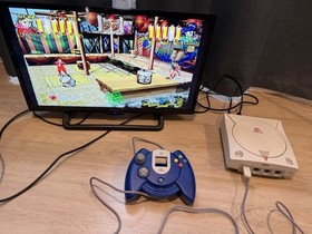 TESTED Sega Dreamcast Console System with 2 controllers & Powerstone Game