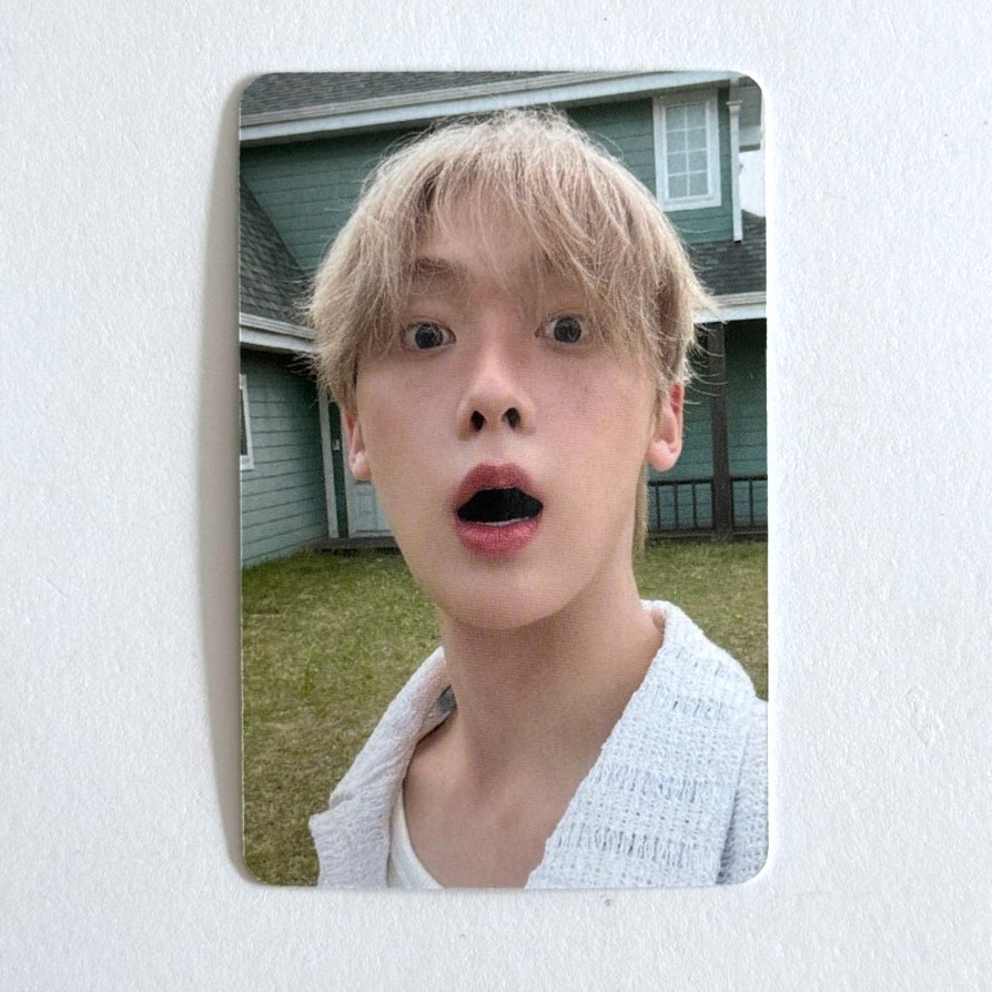 Astro Yoon Sanha CHAMELEON Pop Up Official MD Trading Card Benefit