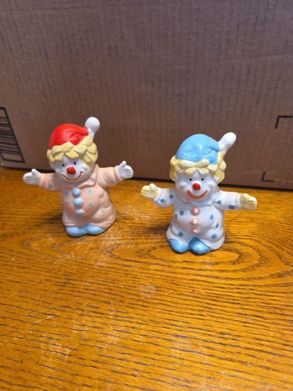 Lot Of 2 Vintage Circus Clowns One Is A Clown Bell Artmark Chicago 80s Figurines