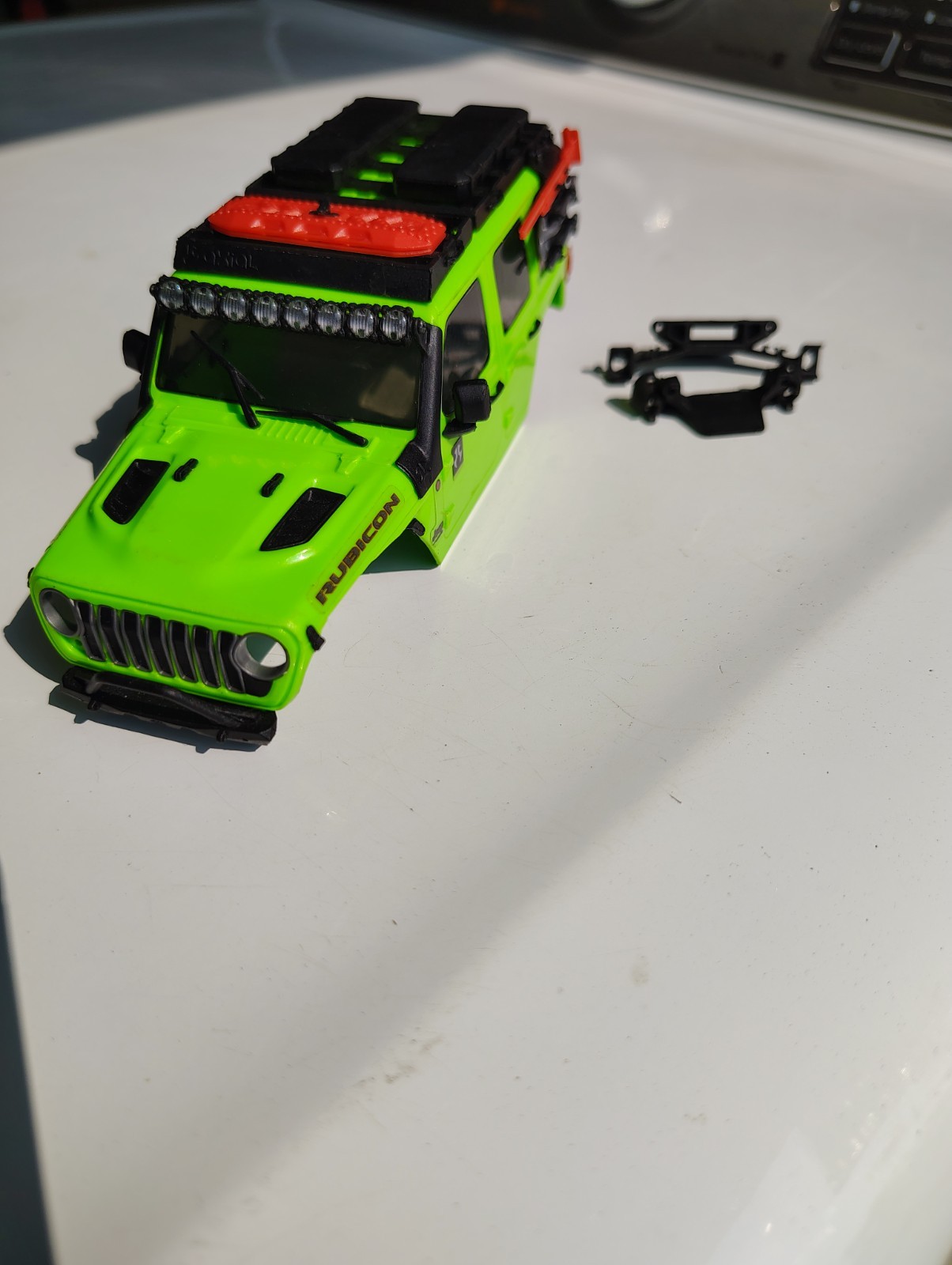 New Axial SCX30 Green Jeep Rubicon Body With Scale Accessories