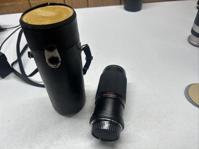 Hanimex MC Automatic Zoom C-MACRO 1:4.5 F=80-200mm Camera Lens
