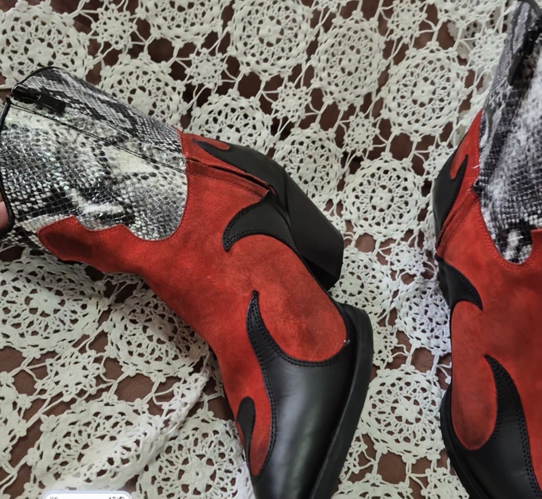 Markis Black Red Flames Suede Python Print Leathe… - image 4