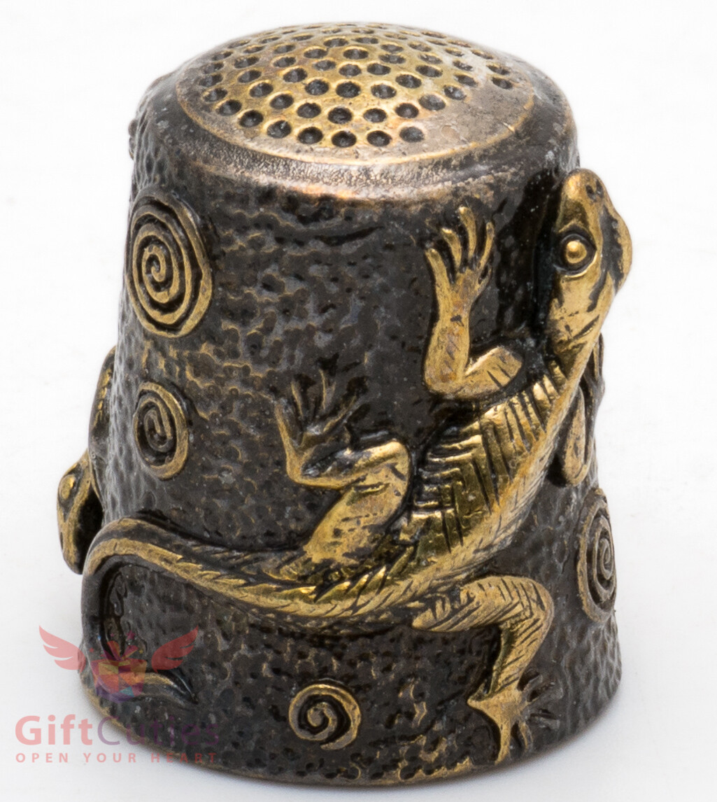 Brass Thimble souvenir with lizards playing IronWork