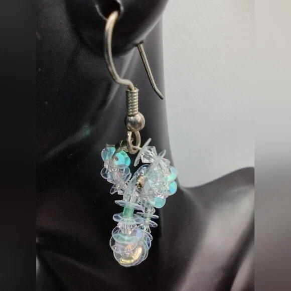 Clear Sequin Interlocked Circle Dangle Earrings •… - image 3