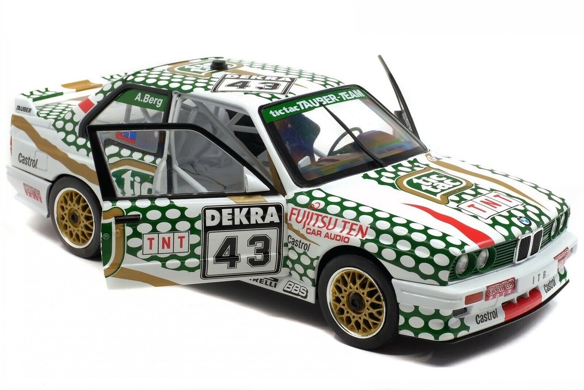 AUTO art 1/18 BMW M3(E30) DTM 1991 ミニカー 1/18 AUTOart 1991 BMW E30 M3 DTM #43 Diecast Car Model 89147