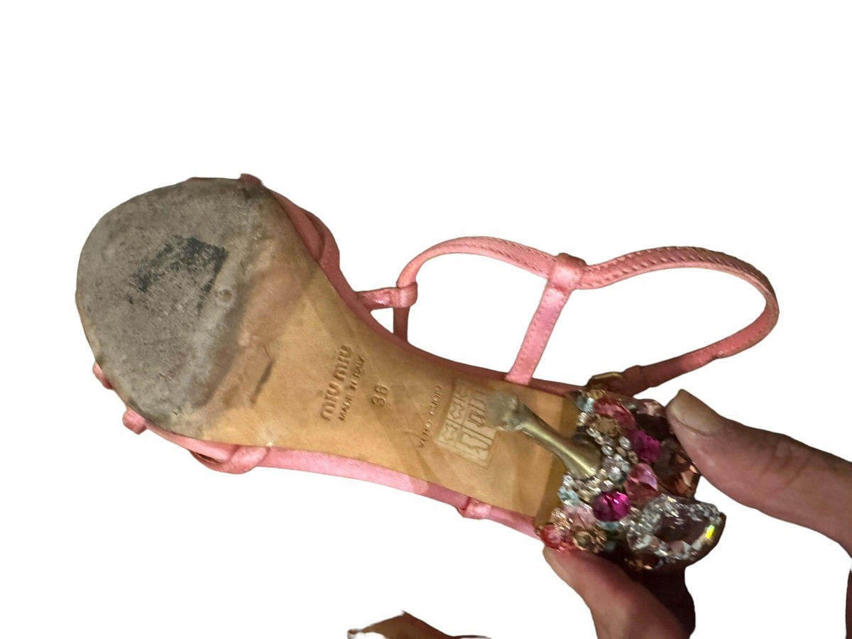 ra\" chel chel 　　miumiu 宝石ヒールパンプス MIU MIU Woman's Pink Jewel Crystal Crusted Strappy Sandals