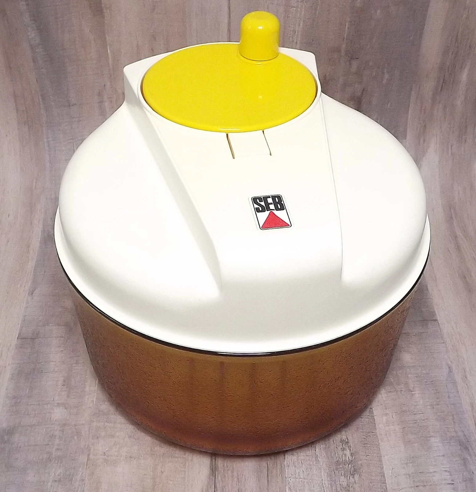 SEB Salad Spinner Textured Amber Glass Server Made In France
Opens in a new window or tab