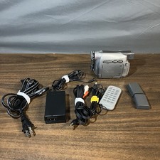 Canon ZR200 Mini DV Camcorder With Remote, Av Cab Charger For Parts Only Read