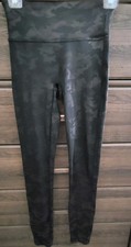 Spanx by Sara Blakely Women's Black Coated Camo Shape Leggings Sz S 