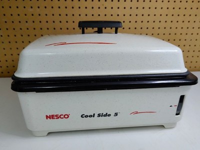 Nesco Vintage Cool Side 5 Quart Non-Stick Electric Buffet Roaster Oven With Lid