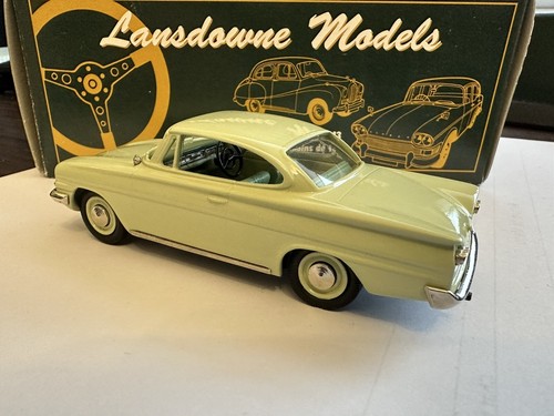 1961 Ford Capri Coupe Lime Green 1:43 Lansdowne LDM24 Excellent Boxed 2 - Picture 5 of 24