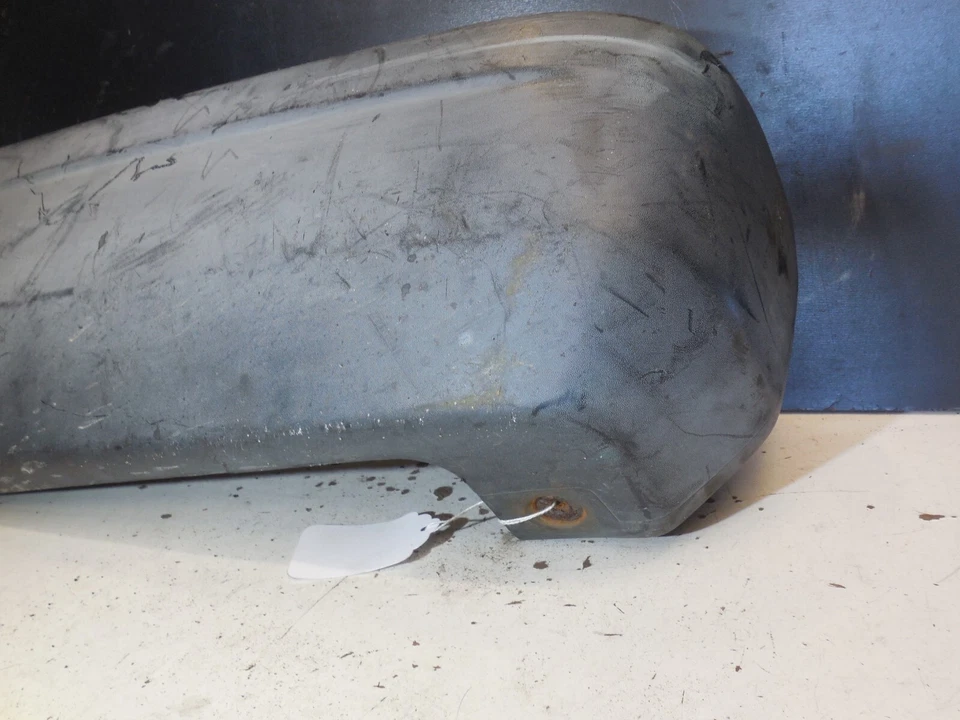 Borde de extensión de parachoques trasero izquierdo negro 55174927 para Jeep Cherokee Mopar 1996-01 Foto 2 de 4