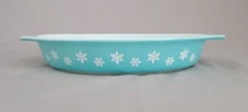 Vintage Pyrex Light Blue White Snowflakes Divided Casserole Dish #34 1 1/2 Quart