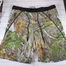 Mossy Oak Obsession Men's Size 38 Camouflage Green Board Shorts, Zip Pockets