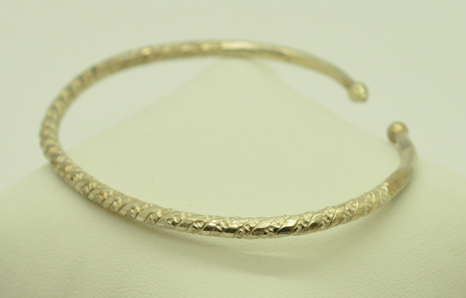 Sterling Silver Wired Pattern Cuff Bracelet  7.5"… - image 3