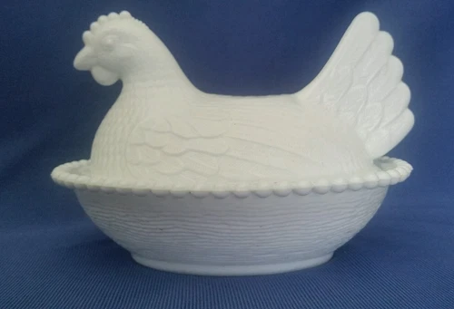 Vintage Indiana Glass Milk Glass Hen Chicken Rooster On Nest Covered Candy Dish