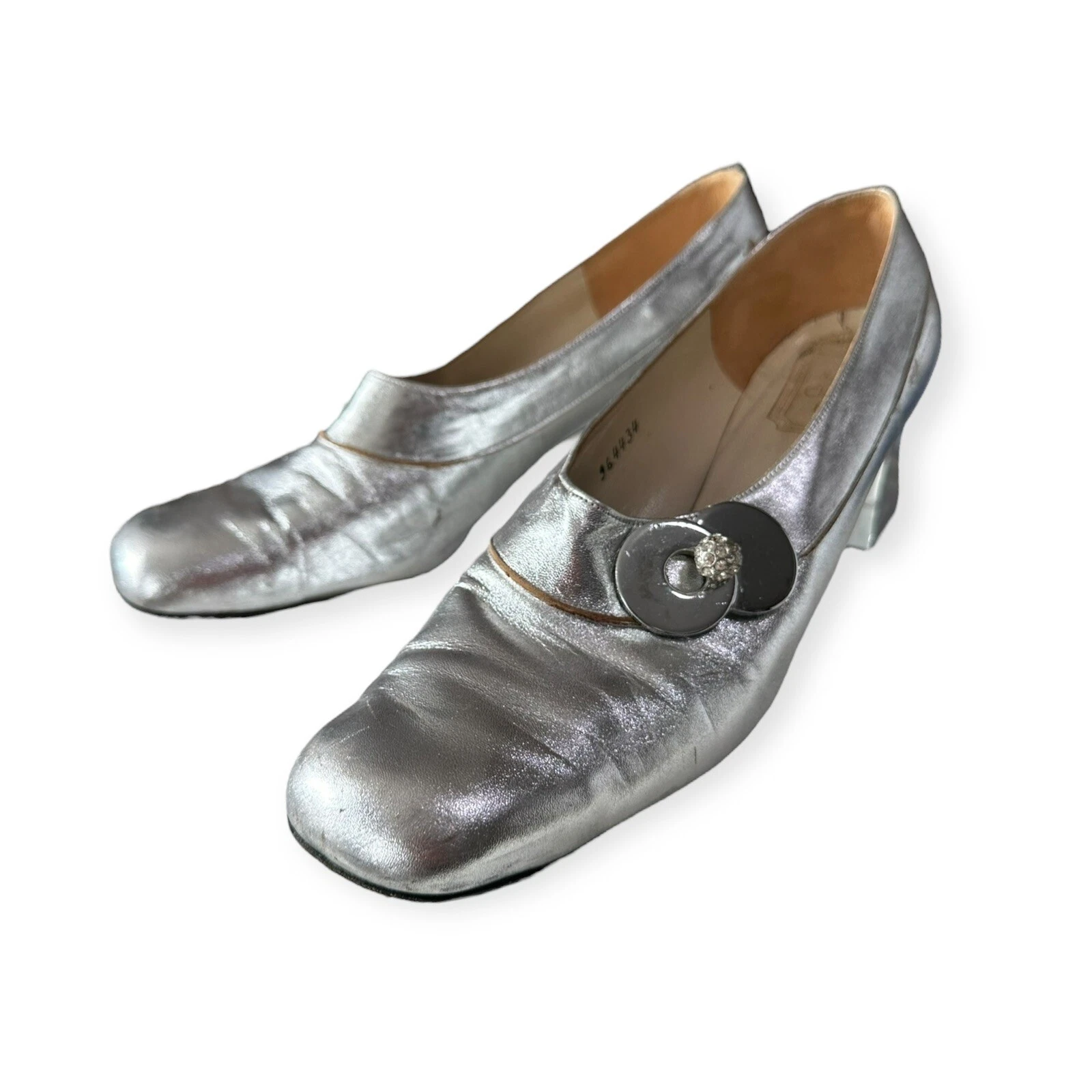 Escarpins vintage années 60 Christian Dior Souliers argent mod avec disques métal. Taille 7 1