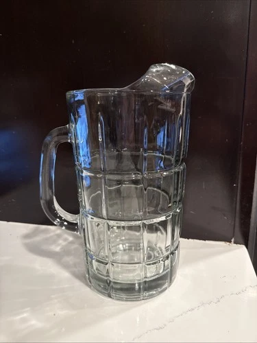 Vintage Anchor Hocking Glass Pitcher Tartan Manchester Heavy Clear 50 oz 9” h