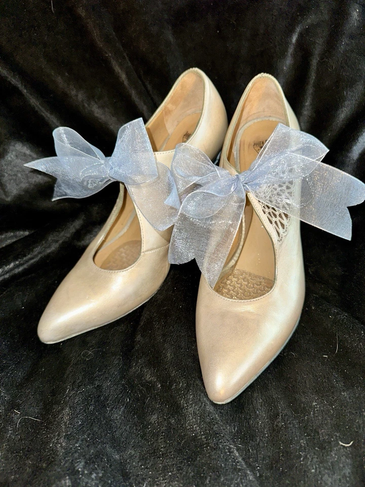 John Fluevog Vintage Comunicação Celestial Estella, Salto Dourado/Azul, Tamanho 7.5 - Imagem 3 de 4