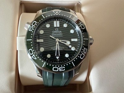 Authentic Omega Seamaster Diver 300M 210.32.42.20.10.001 Seaweed Green