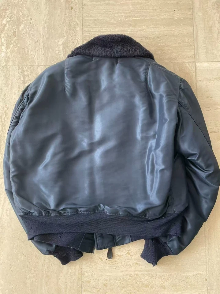 ORIGINAL US AIR FORCE B-15C FLYING JACKET, SIZE 44 - Image 3 of 3