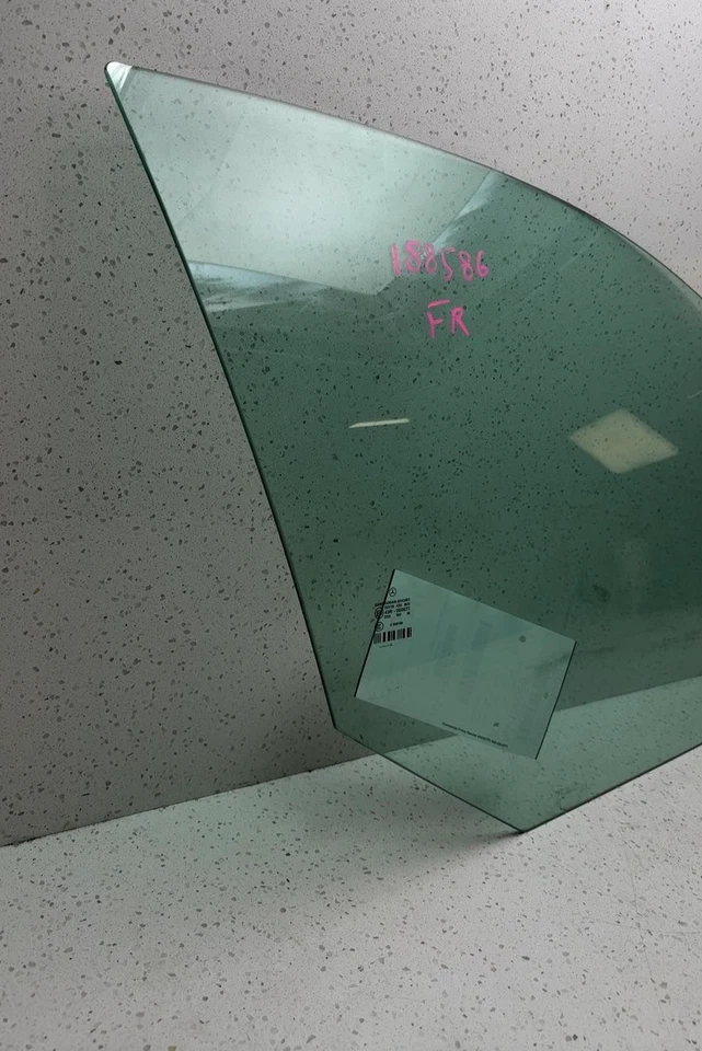 2010-2014 Mercedes-Benz MERCEDES E-CLASS Right Front Door Glass/window Foto 3 de 4