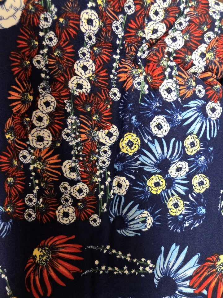 Leggings Lularoe TC - NUEVOS CON ETIQUETAS - Sueños Americanos - 4 de julio - Bandera floral Foto 3 de 4
