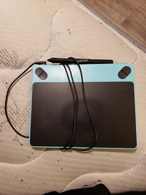 Wacom Intuos Draw CTL-490 Small Mint Blue Creative Pen Digital