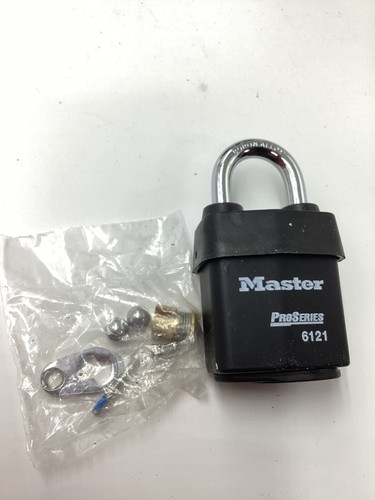 QTY 4 Master Lock Proseries 6121 Padlock Keyed Alike Standard Shackle - Picture 7 of 9