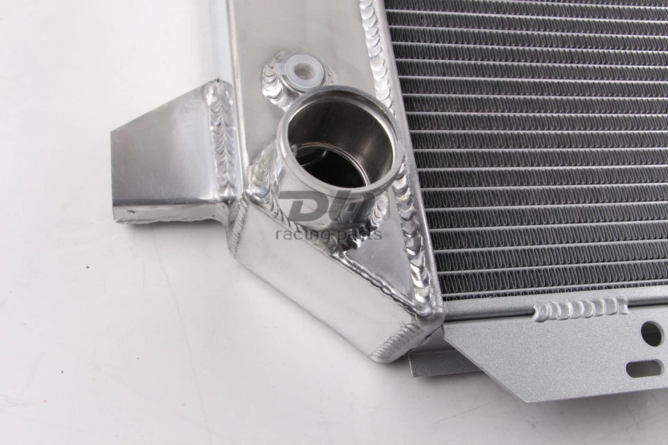 Radiador de aluminio de 3 filas Ford F-150 F-250 F-350 Bronco V8 1985-1997 5,0/5,8/7,5 L Foto 4 de 4