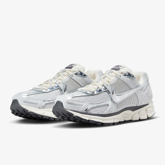 シューズ・サンダルその他 Nike zoom vomero 5 mens shoes HJ3758-001 Nike Zoom Vomero 5 'Photon Dust/Chrome' (HJ3758-001