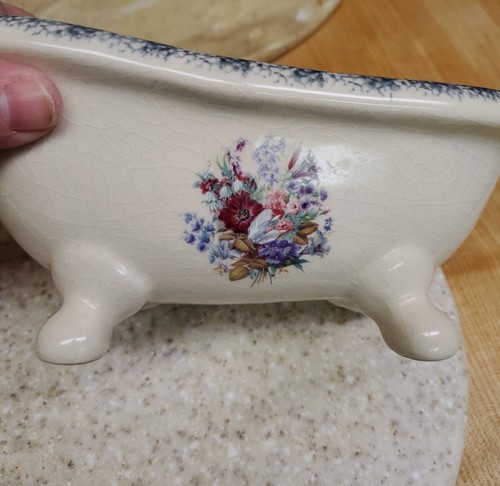 Vintage Claw Foot Tub Floral Off White w/ Green Trim Soap Dish Holder 9” - Picture 3 of 13