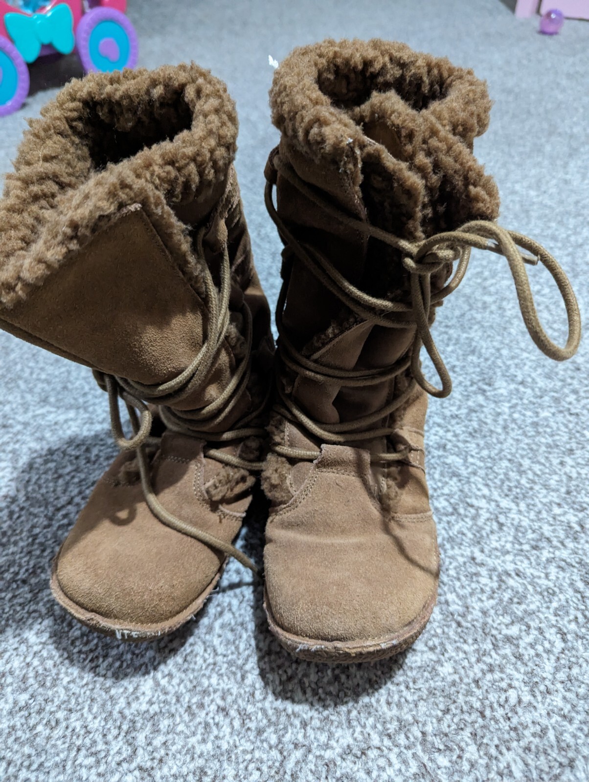 Winter Snow Suede Rocket Dog Boots Size 4 mid calf snow boots lace up