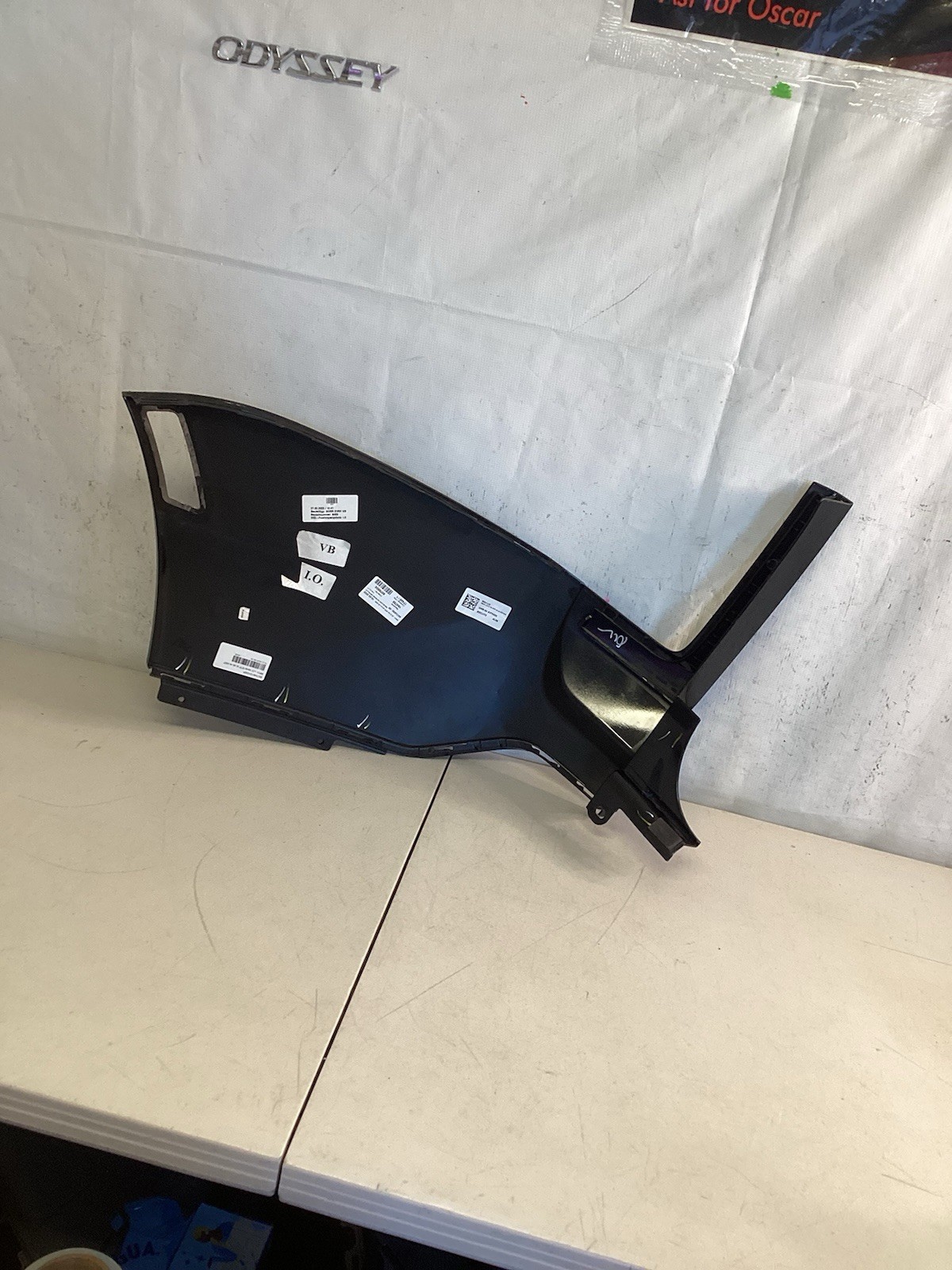 2024-2025 ROLLS ROYCE CULLINAN REAR BUMPER TRIM RIGHT PASSENGER SIDE USED OEM 