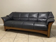 Ekornes Stressless ‘Oslo’ Leather Sofa Norway Fine Living Room Furniture Modern