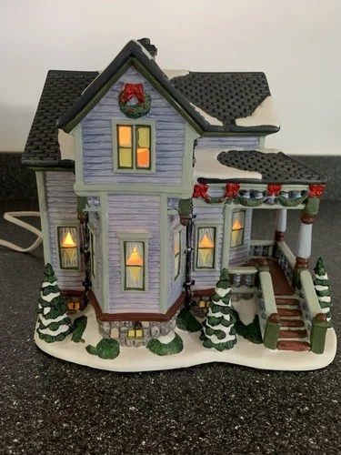 2008 Christmas House St Nicholas Square Village Collection Light Up Rare New