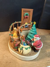 House of Lloyd Twas the Night Before Christmas Music Box Santa (Girl Missing Arm