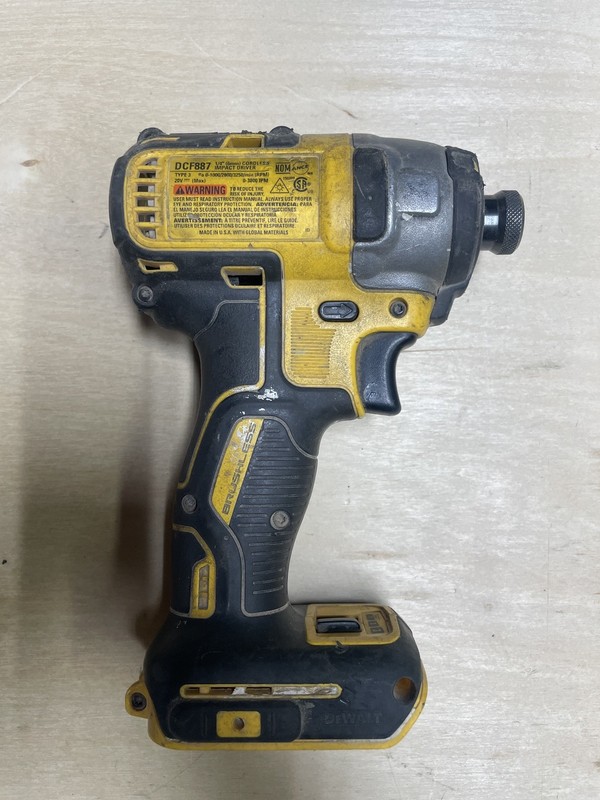 DEWALT DCF887 20V MAX Brushless 1/4 in Impact Driver Tool Only
