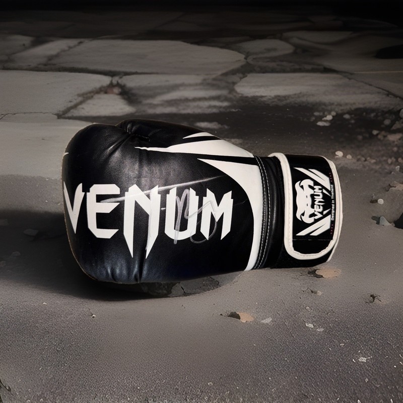 Tyson Fury Signed Boxing Glove Autographed Venum Boxing Glove 