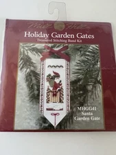 Mill Hill Treasured Stitching Band Kit MHGG41 Santa Garden Gate