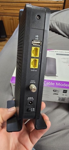 Netgear N300 Wireless Cable Modem Router C3000 - Picture 2 of 3