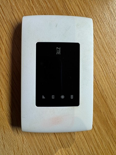 Routeur / Hotspot ZTE MF920U 4G+ (Box de Poche 4G+) - Photo 2/6