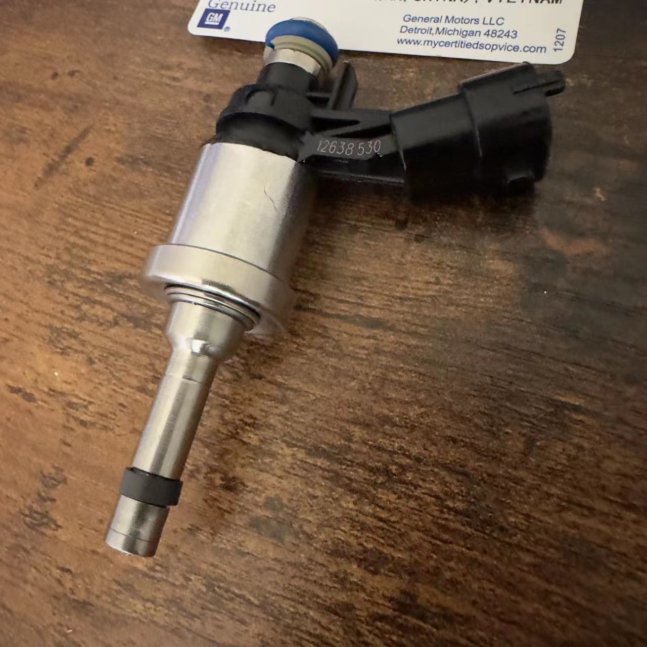 6PCS OEM NEW FUEL INJECTORS 12638530 CAMARO TRAVERSE GMC ACADIA CTS STS