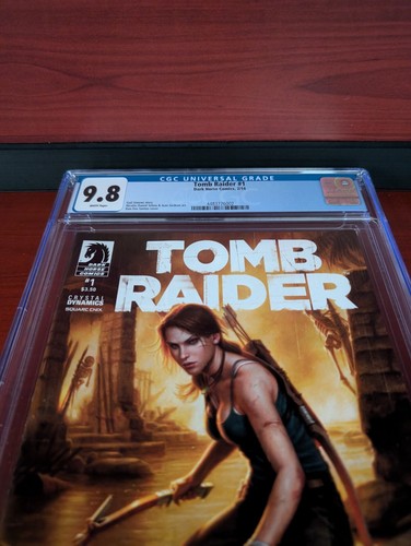 EXCELLENT! Tomb Raider #1 2014 Dark Horse Comics CGC 9.8 GRADED - Picture 2 of 3