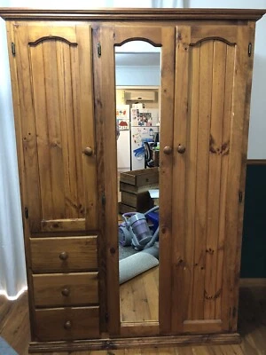 Solid Pine Wardrobe Wardrobes Gumtree Australia Gosford Area