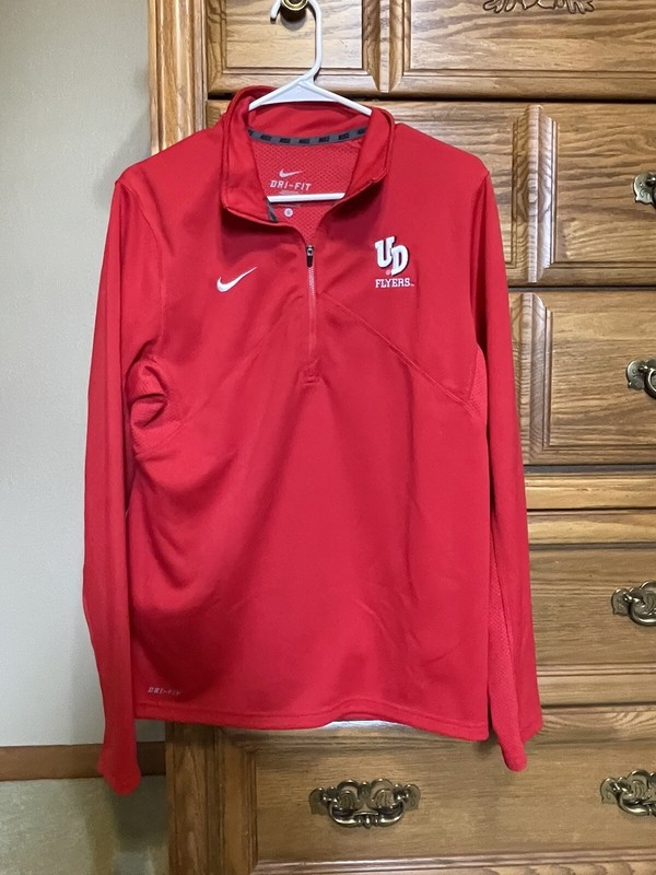 Nike Dri Fit Jacket University of Dayton Flyers  1/4 Zip Mens Size Small Red