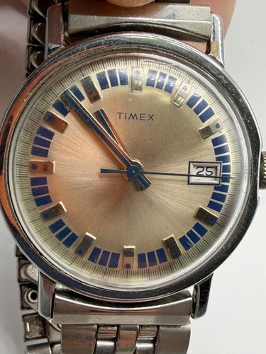 1975 MEN’S TIMEX MERCURY 33MM MECHANICAL DATE WATCH 1655222575 R2-D2 MODEL