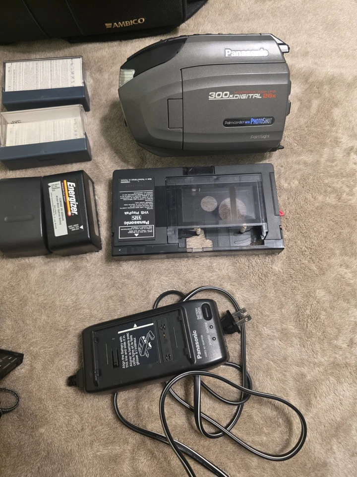 Panasonic Palmcorder with Photoshot PV-L750D Working VHS-C with Battery Charger - Image 3 of 4